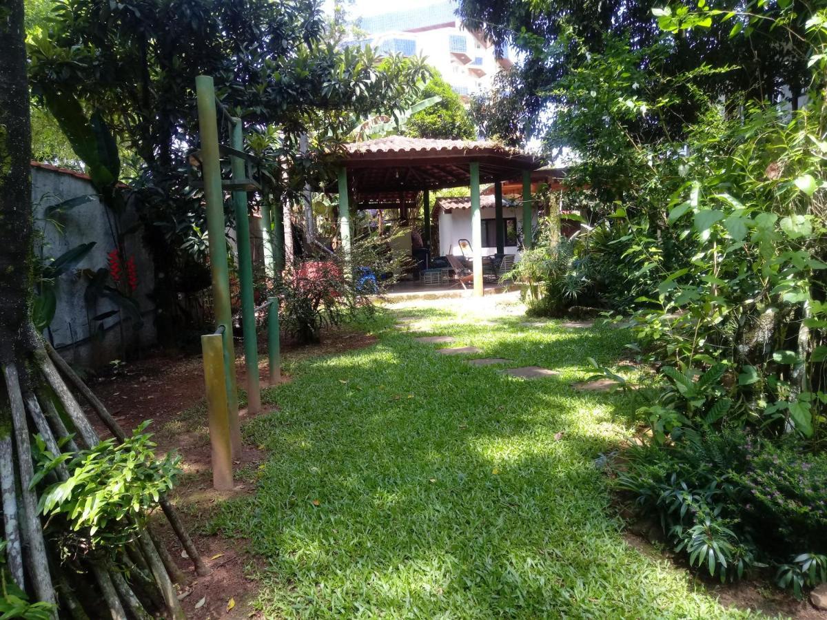 Lindas Suites A Uma Quadra Da Praia E Centro Ubatuba Ngoại thất bức ảnh