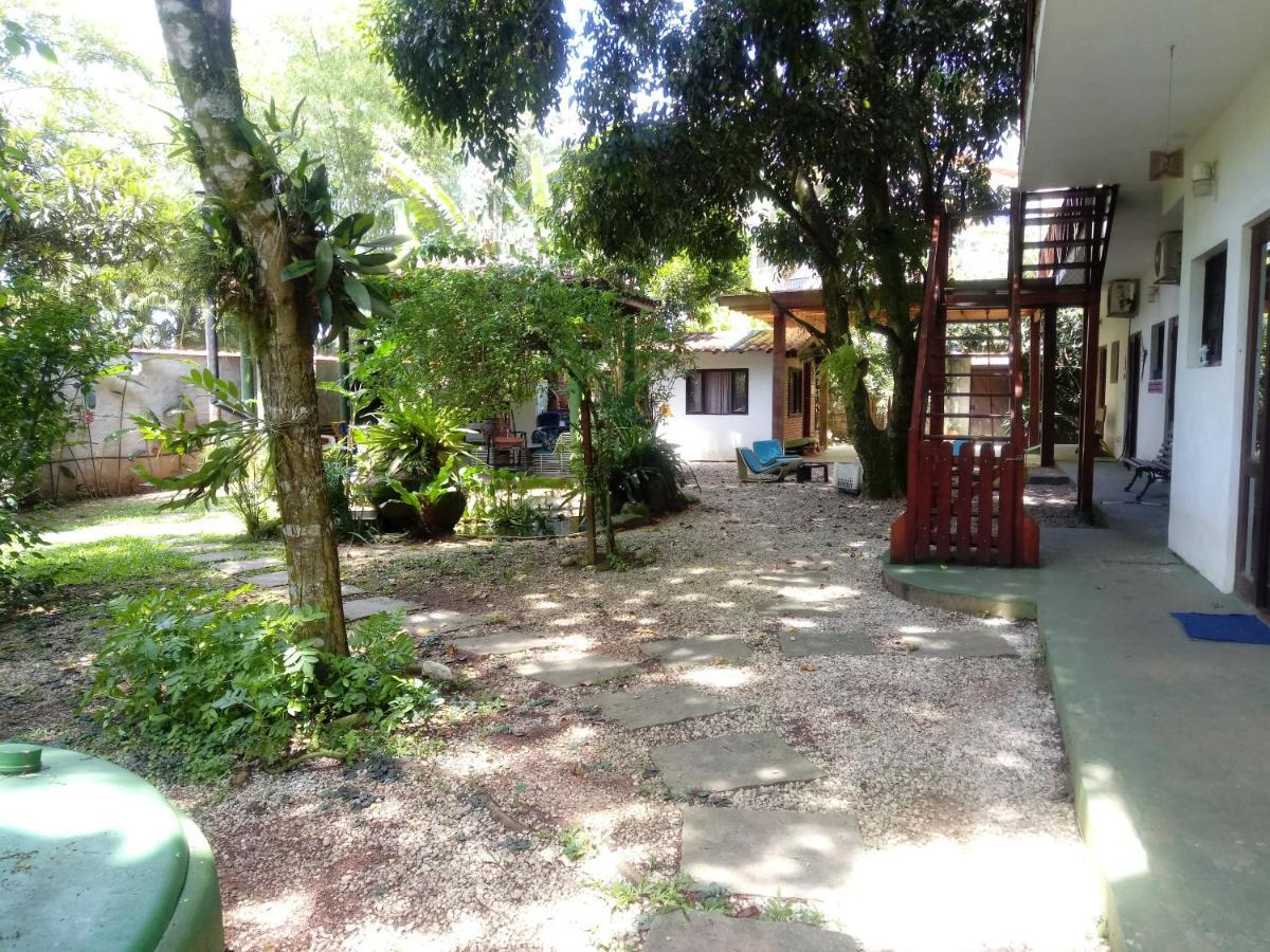 Lindas Suites A Uma Quadra Da Praia E Centro Ubatuba Ngoại thất bức ảnh